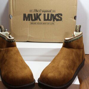 MUK LUKS Women's Larissa Boot